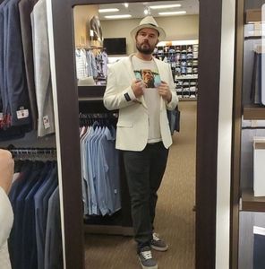 Meet your Posher, Anthony